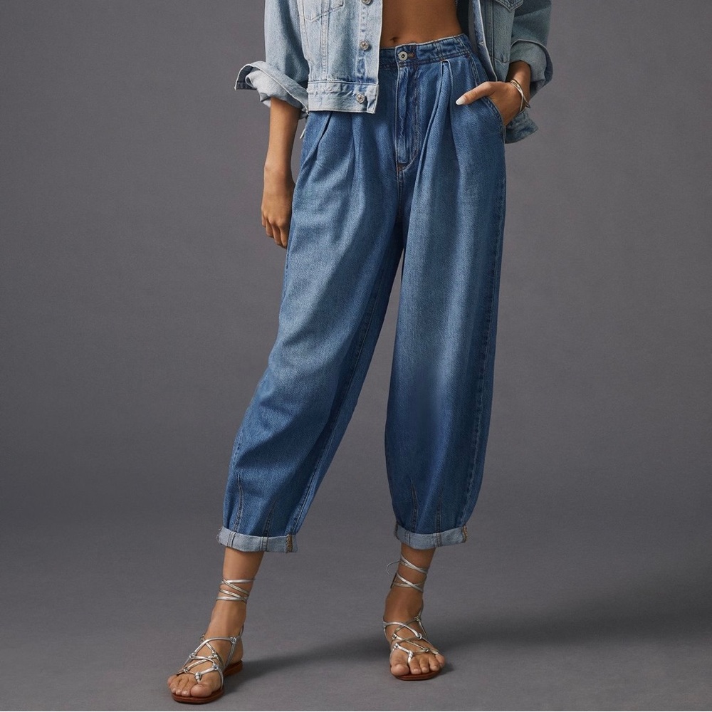 Anthropologie Pilcro Mid-Rise Balloon Leg Jeans